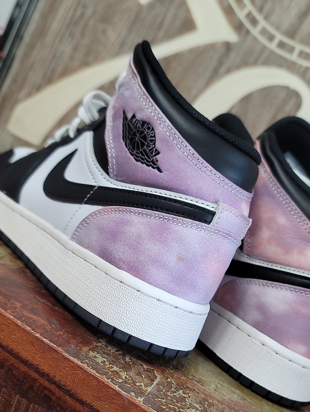 Nike Air Jordan 1 Mid (Special Edition) 'Zen Master' Wmns7.5 Great Condition. - Picture 14 of 14